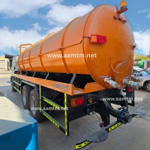 Vacuum sewage tanker truck for wastewater and sludge removal in UAE